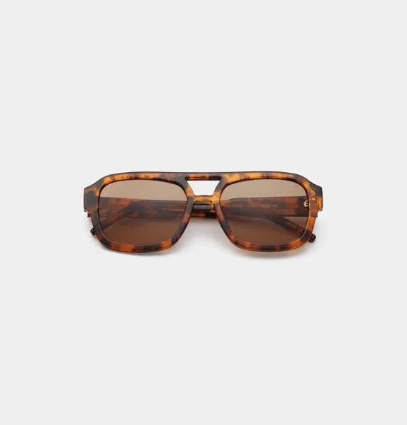 A. Kjrbede sunglasses Kaya Havana