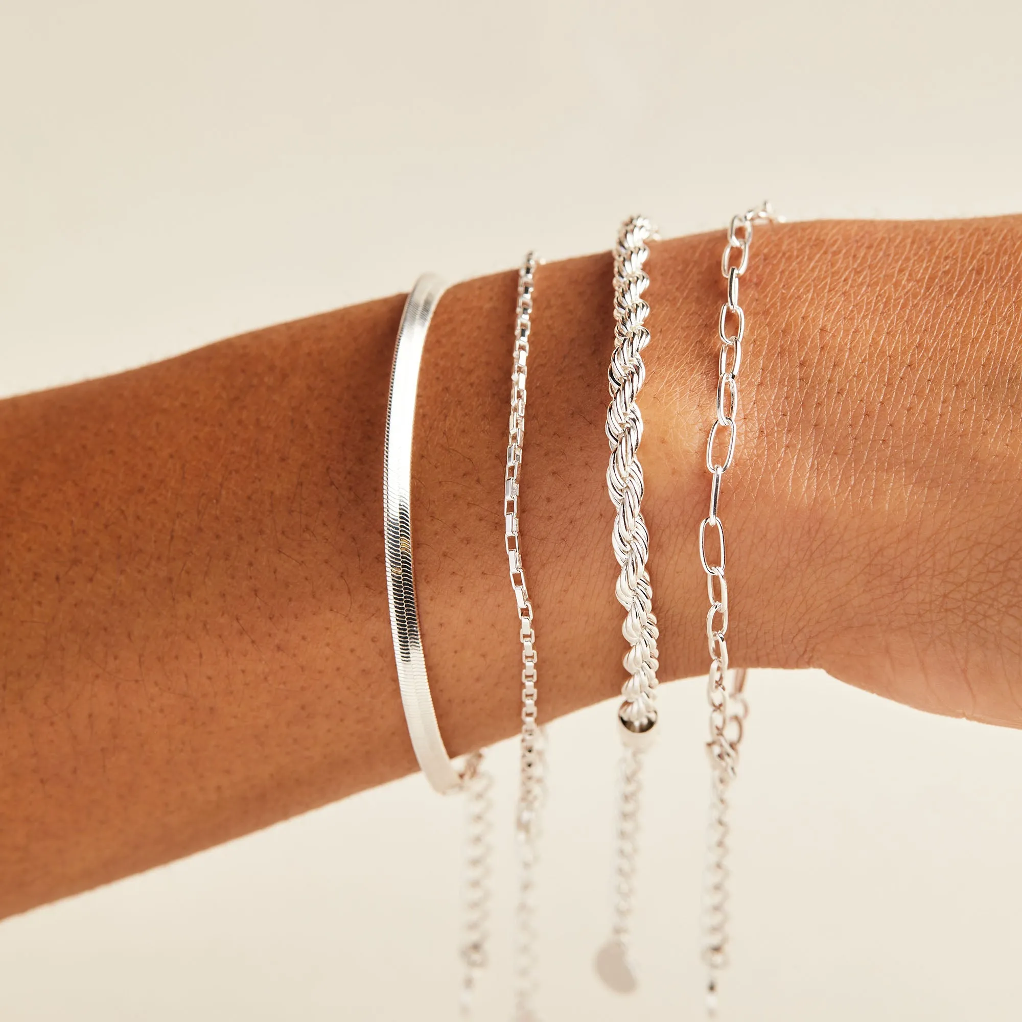 Everyday Herringbone Chain Bracelet