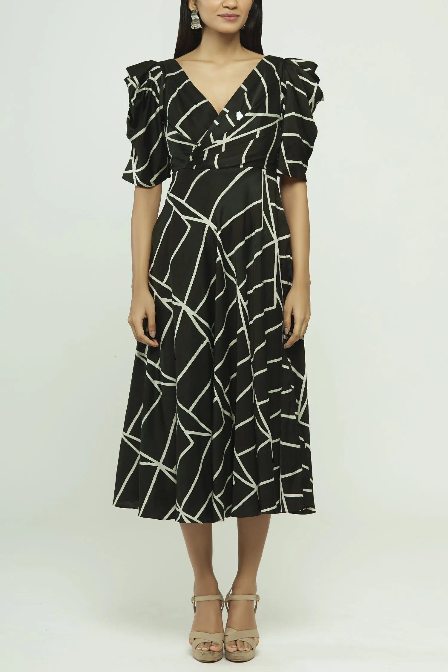 Geometric Printed Midi Dress With A Pleated Yoke