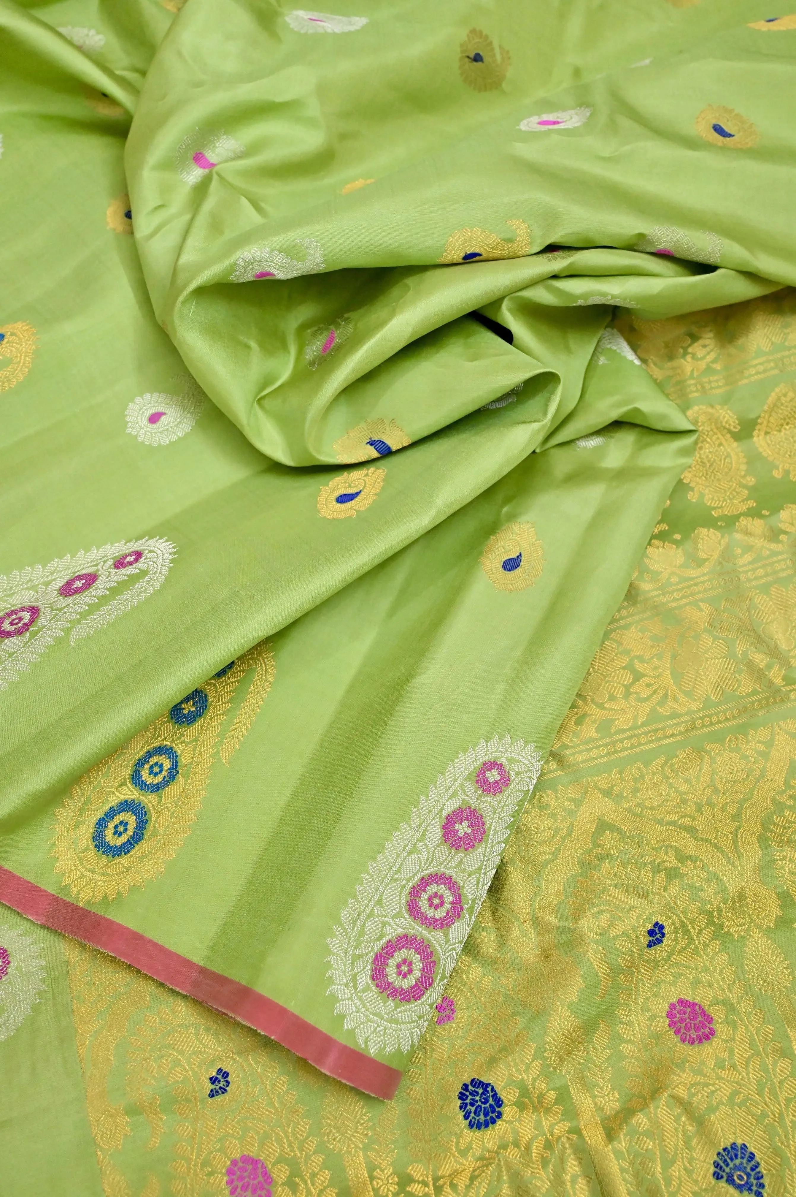 Light Pista Green Color Pure Gadwal Silk Saree with Meenakari Butta Work