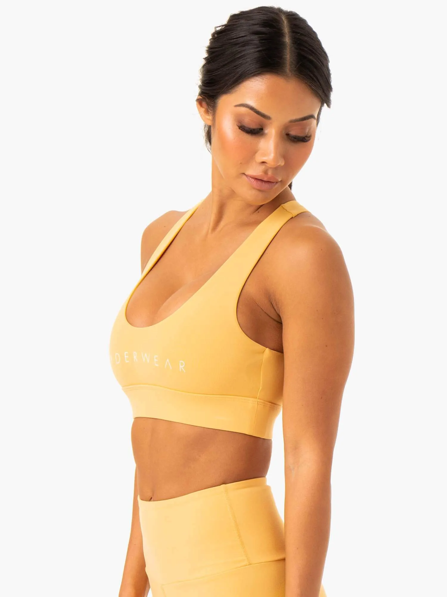 Staples Cross Over Sports Bra - Mango