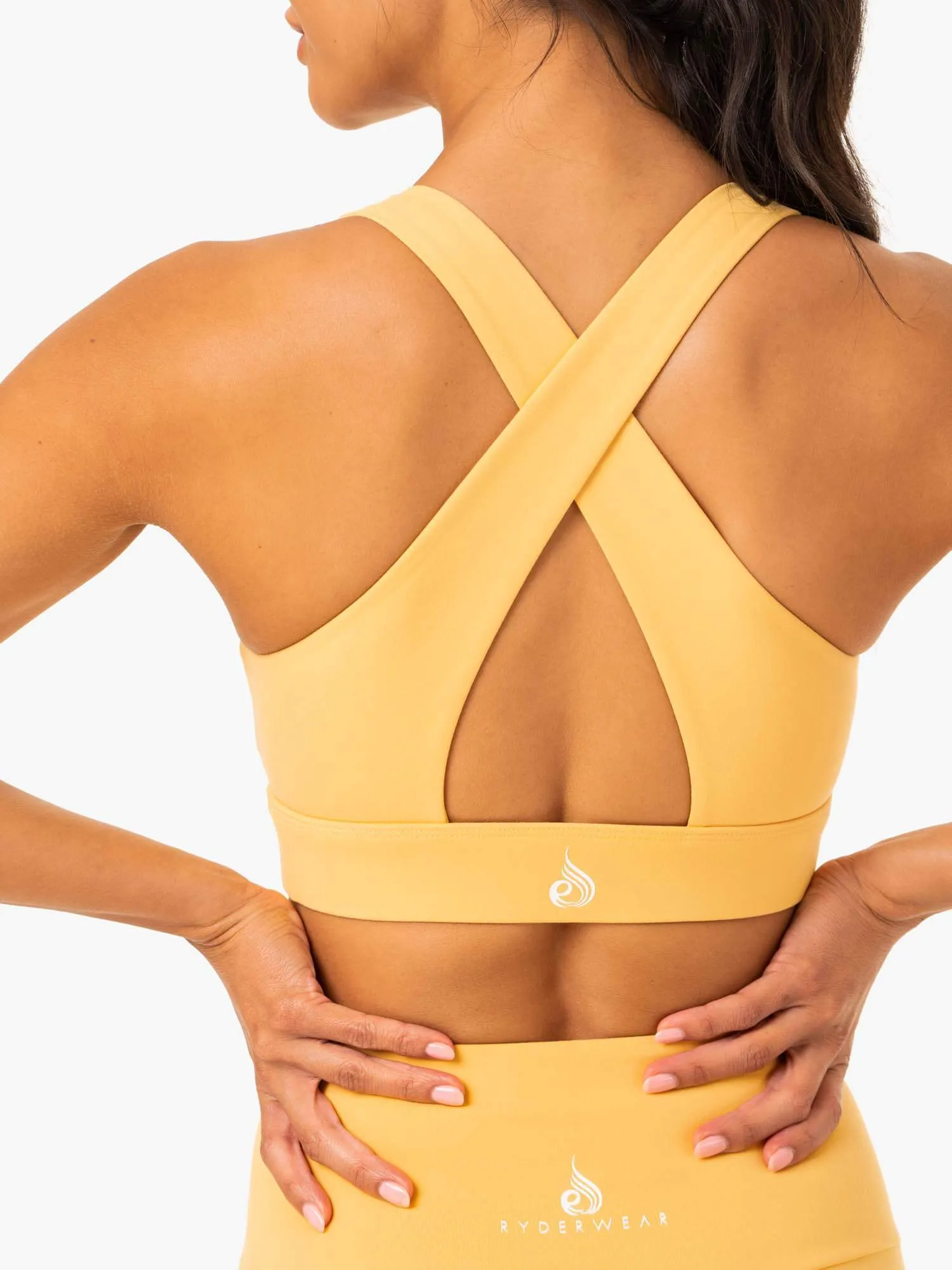 Staples Cross Over Sports Bra - Mango